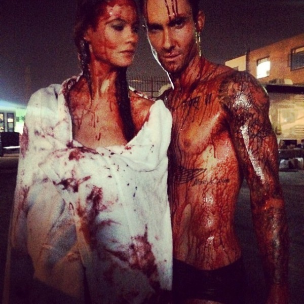  Adam Levine a Behati Prinsloo